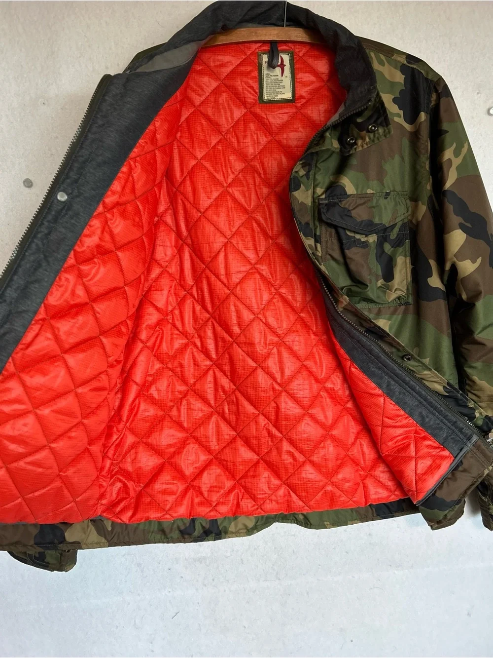 Relwen Men's Quilted Camo Tanker Style Hunting Jacket Polyester Nylon Size M